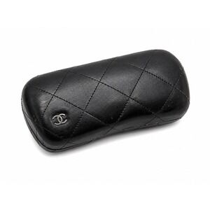Chanel Sunglasses Case Black Quilted Leather CC Logo Y2K Quiet Luxury Clamshell